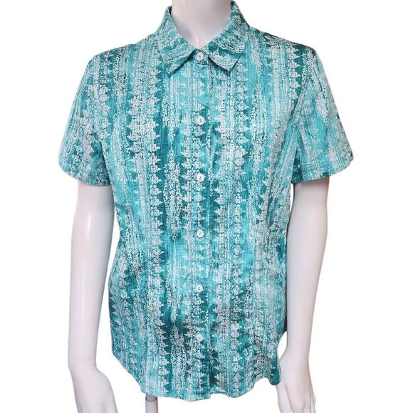Chico's Teal, Blue, & White Short Sleeve Button Down Shirt (1) - Picture 2 of 6